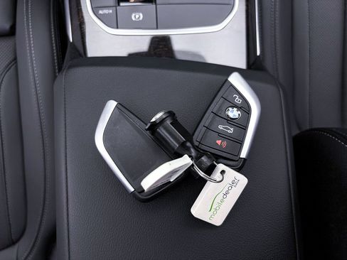 Used 2023 BMW 330i Sedan w/ Driving Assistance Package image 32