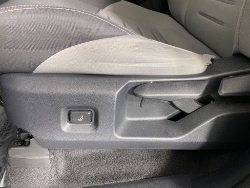 Used 2024 Toyota Tacoma TRD Sport image 8