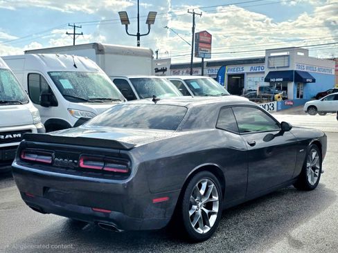 Used 2019 Dodge Challenger R/T w/ Plus Package RWD image 3