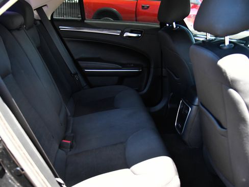 Used 2021 Chrysler 300 Touring w/ Sport Appearance Package RWD image 40