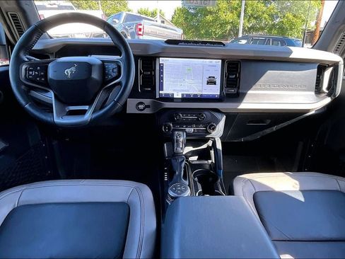 Used 2022 Ford Bronco Wildtrak AWD/4WD image 14
