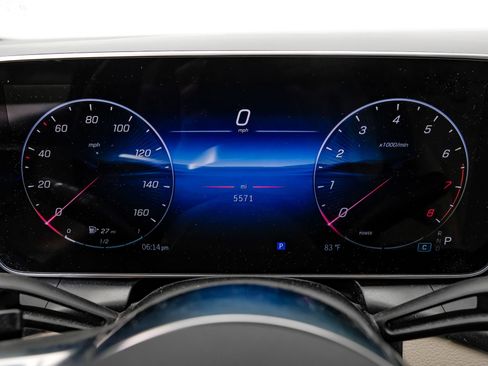 Used 2026 Mercedes-Benz GLC 300 w/ Winter Package image 23