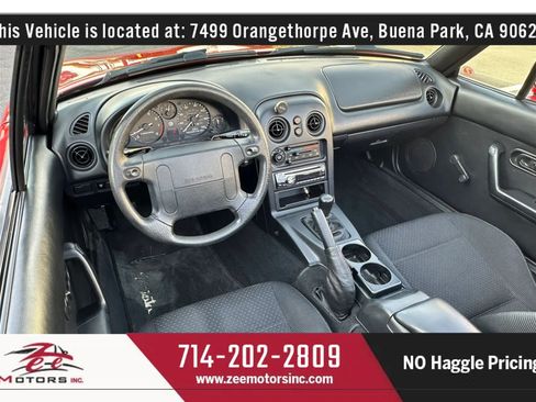 Used 1996 MAZDA MX-5 Miata RWD image 18