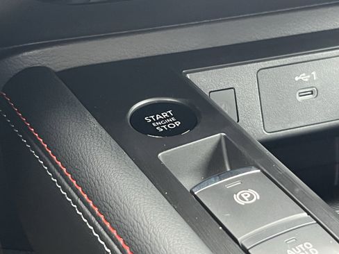 New 2026 Nissan Kicks SR w/ Cold Weather Package image 32