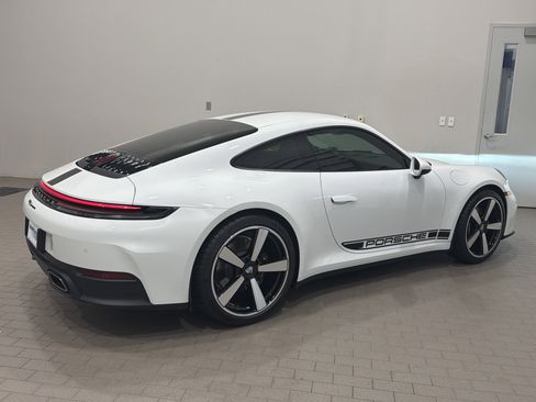 Used 2026 Porsche 911 Carrera RWD image 9