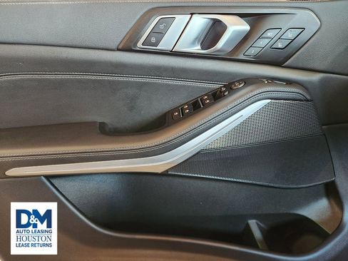 Used 2022 BMW X5 sDrive40i w/ M Sport Package image 30