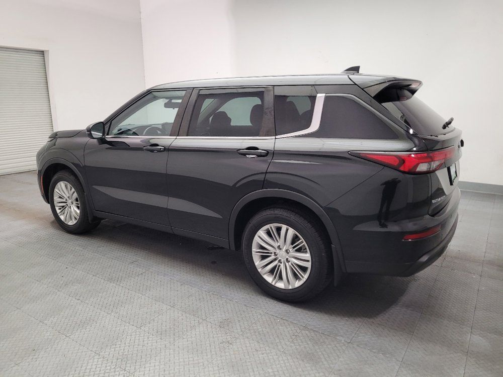 Used 2022 Mitsubishi Outlander ES AWD/4WD image 3