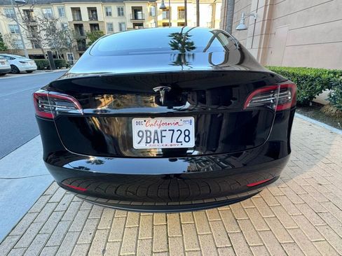 Used 2023 Tesla Model 3 Standard Range image 6