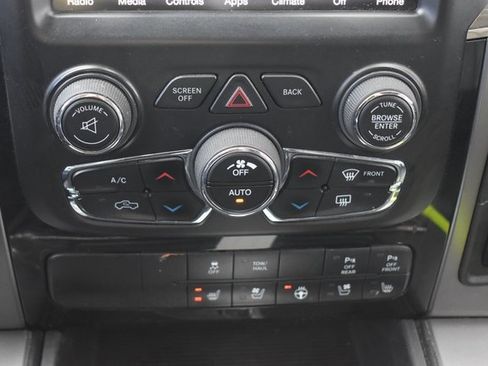 Used 2014 RAM 1500 Sport w/ Convenience Group image 31