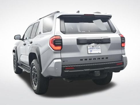 Used 2025 Toyota 4Runner TRD Off-Road Premium w/ Tow Technology Package AWD/4WD image 9