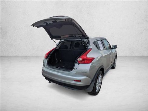 Used 2011 Nissan Juke SV image 24