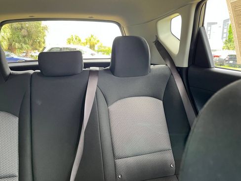 Used 2025 Kia Soul LX w/ LX Technology Package FWD image 37