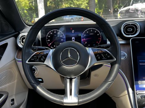 Used 2023 Mercedes-Benz C 300 Sedan image 32