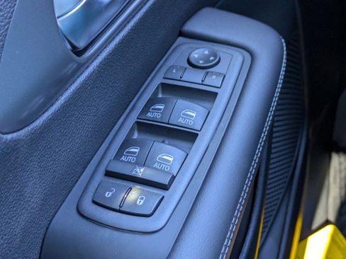 New 2026 Chrysler Pacifica Select image 27