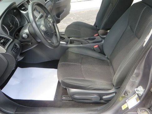 Used 2018 Nissan Sentra S FWD image 13