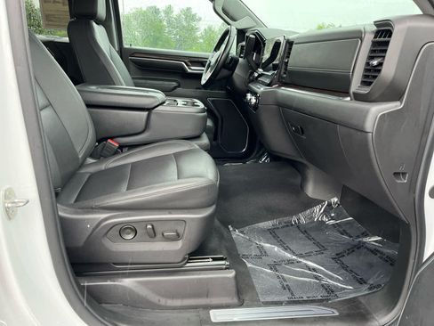 Used 2024 GMC Sierra 1500 SLT AWD/4WD image 36