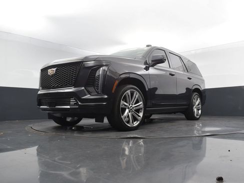 Used 2025 Cadillac Escalade Sport Platinum AWD/4WD image 53