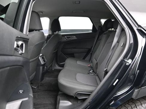 Used 2025 Kia Sportage LX AWD/4WD image 20