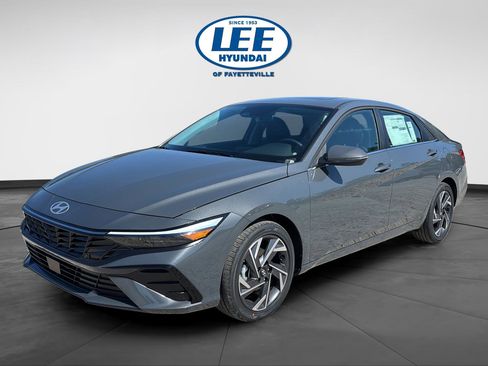 New 2026 Hyundai Elantra Limited FWD image 2