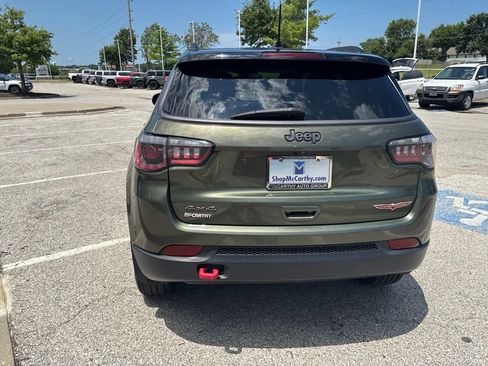 Used 2019 Jeep Compass Trailhawk AWD/4WD image 25