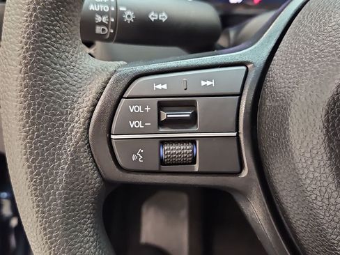 Certified 2025 Honda Accord SE image 12