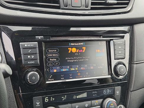 Used 2020 Nissan Rogue SV AWD/4WD image 16