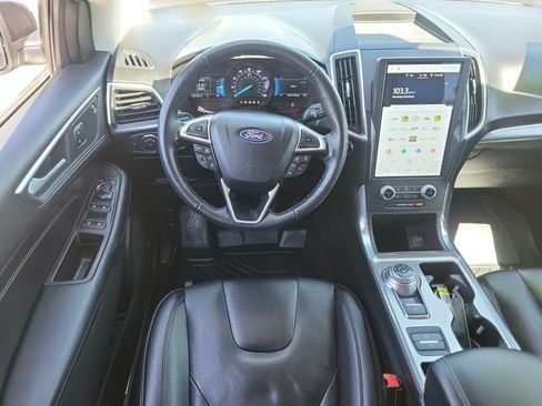 Used 2022 Ford Edge Titanium w/ Equipment Group 301A AWD/4WD image 7