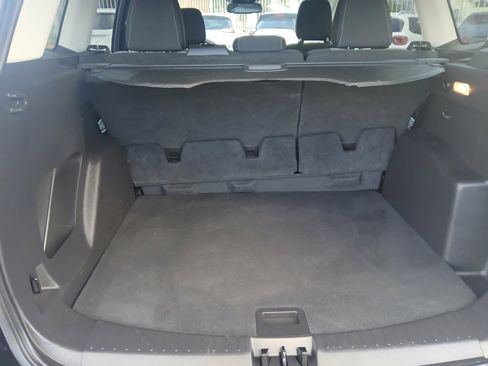 Used 2019 Ford Escape SE w/ Ford Safe & Smart Package AWD/4WD image 16