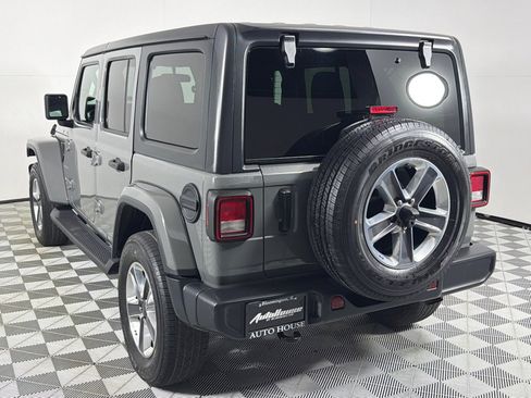 Used 2021 Jeep Wrangler Unlimited Sahara AWD/4WD image 7