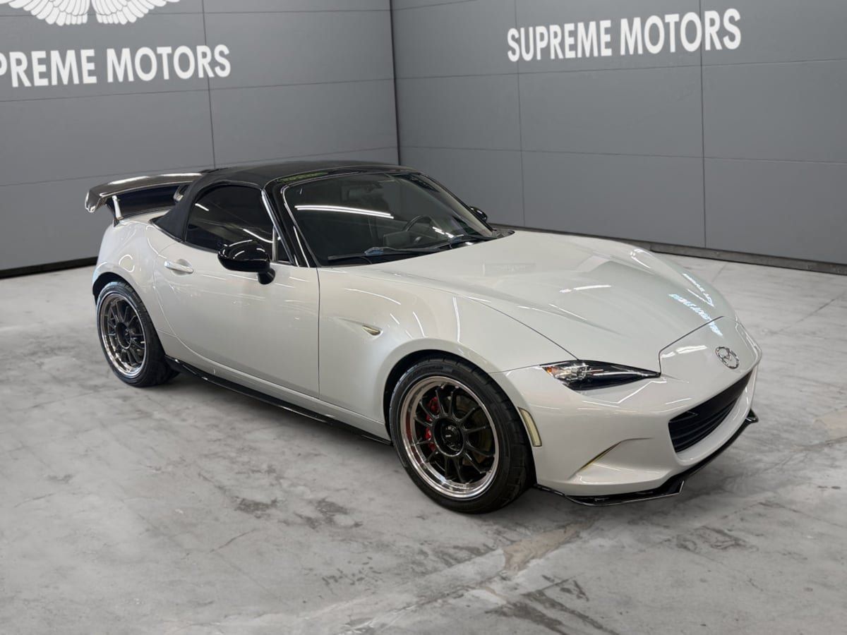 Used 2017 MAZDA MX-5 Miata Club w/ Brembo/BBS Package RWD image 7