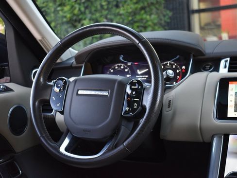 Used 2019 Land Rover Range Rover Sport HSE image 39