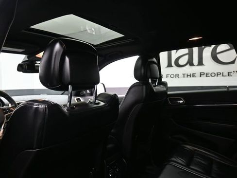 Used 2015 Jeep Grand Cherokee Limited image 24
