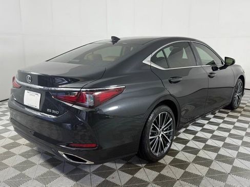 New 2025 Lexus ES 350 w/ Premium Package image 9