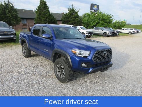 Used 2023 Toyota Tacoma TRD Off-Road AWD/4WD image 2