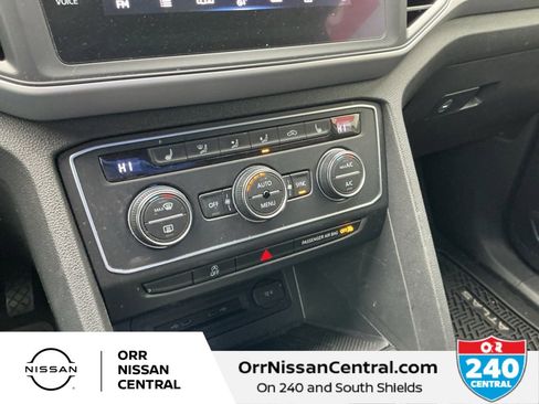 Used 2021 Volkswagen Atlas Cross Sport SE image 23