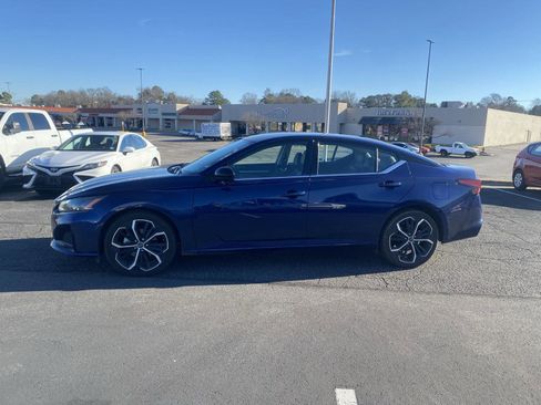 Used 2024 Nissan Altima 2.5 SR image 4