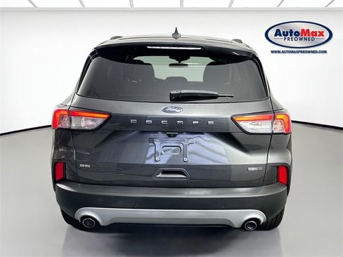 Used 2020 Ford Escape SE Sport image 8