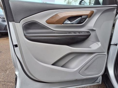 Used 2018 GMC Terrain SLE image 13