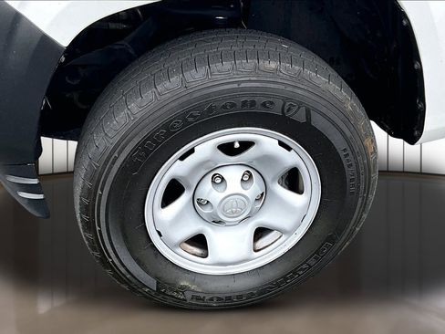Used 2022 Toyota Tacoma SR RWD image 35