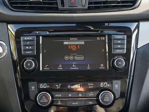 Used 2020 Nissan Rogue Sport SV w/ Technology Package FWD image 13