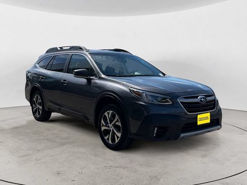 Used 2022 Subaru Outback Limited w/ Popular Package #2 AWD/4WD image 3