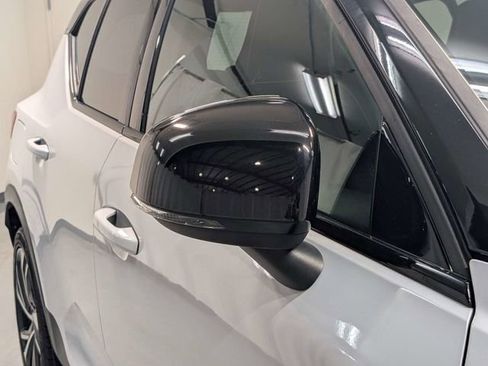 Used 2020 Volvo XC40 T5 R-Design w/ Protection Package Premier AWD/4WD image 30