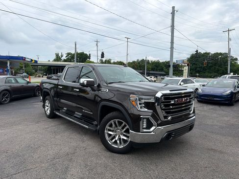 Used 2019 GMC Sierra 1500 SLT w/ SLT Premium Package AWD/4WD image 2