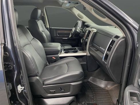 Used 2017 RAM 1500 Laramie image 34