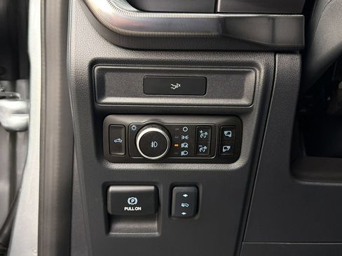 Used 2026 Ford F150 Lariat AWD/4WD image 24