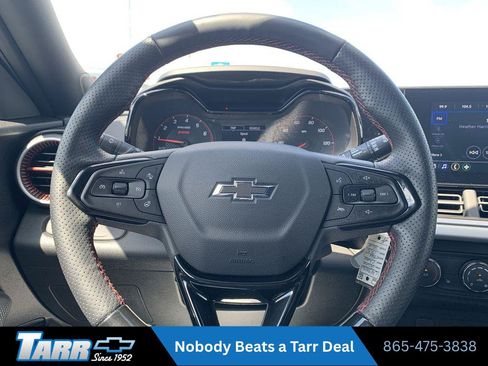 Used 2026 Chevrolet Trax RS FWD image 11