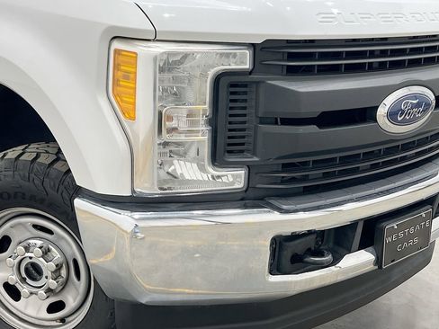 Used 2017 Ford F350 XL image 42