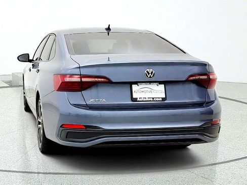 Used 2022 Volkswagen Jetta Sport FWD image 6