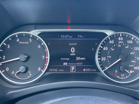 Certified 2024 Nissan Sentra SR w/ SR Premium Package FWD image 21