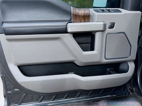 Used 2018 Ford F150 Lariat RWD image 16